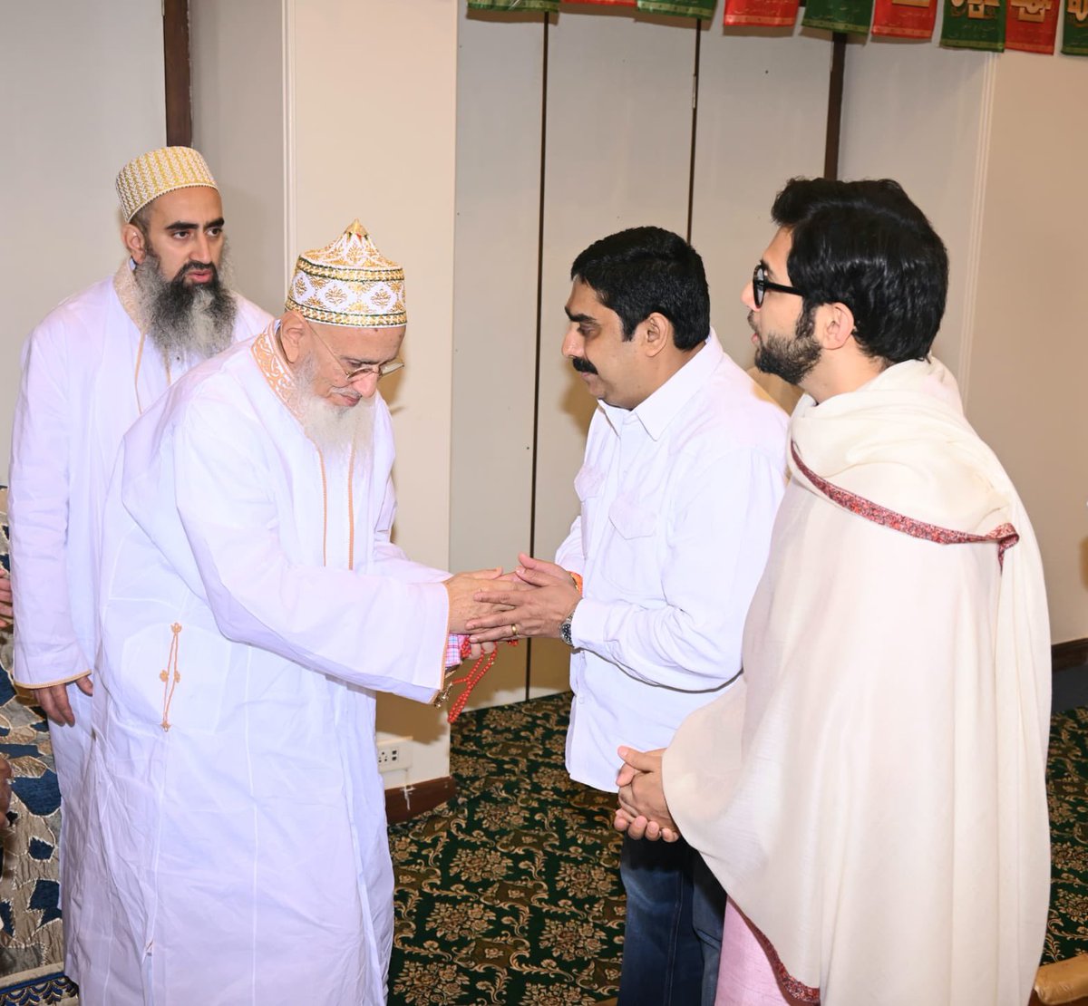 Today, along with Gudi Padwa, the Dawoodi Bohra community celebrates Eid. Along with Aaditya Thackeray ji met His Holiness Dr Syedna Mufaddal Saifuddin sahib, the 53rd Dai of the Dawoodi Bohra Community, to seek his blessings and to wish him for Eid and Gudi Padwa. Along with HH…