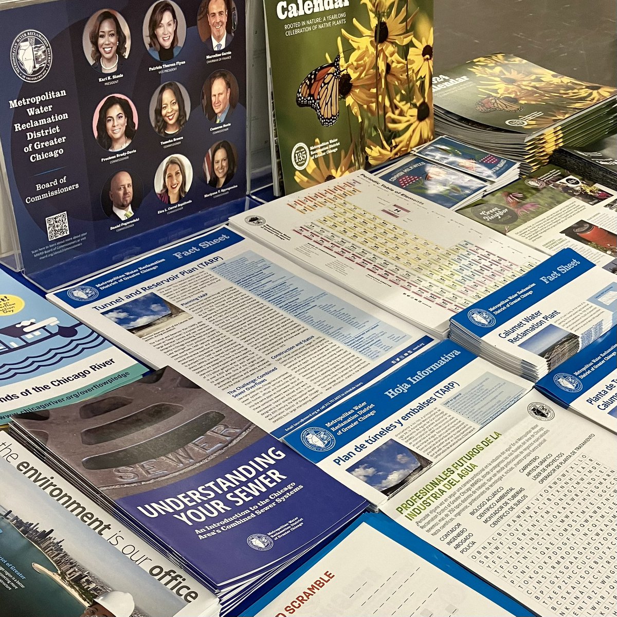 Thank you <a href="/CICS_schools/">CICS</a> Prairie Elementary &amp; 9th Ward <a href="/Alderman_Beale/">Anthony Beale</a> for hosting the Chicago Services Resource Fair! The school is located at the campus of St. Anthony of Padua Catholic Church.

▶️ mwrd.org/education/spea…

▶️ mwrd.org/what-we-do/man…

#MWRD #Roseland #Chicago