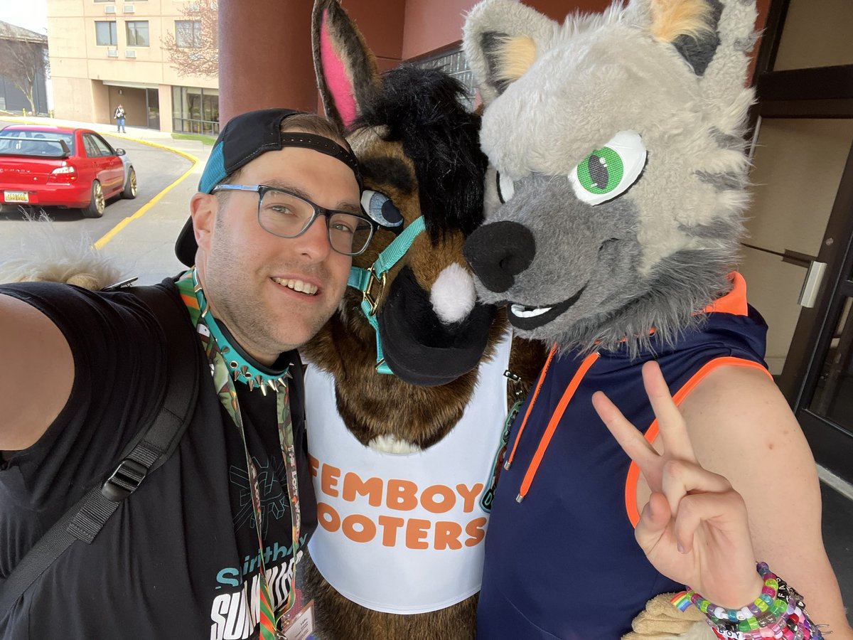 Had to get an updated pic with @one_horse_dodge since I last seen him at my first MCFC in 2019. Had a great time hanging with him, @RhyeRhythm and Billboard this weekend. #mcfc2024 #mcfc24