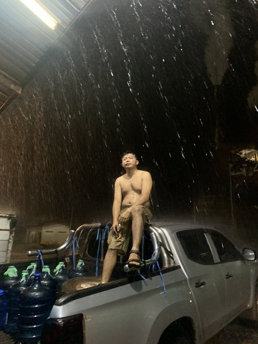 Doug_Jr1's tweet photo. Tinggi : 168 cm
Bb : 76 Kg
Zodiak : Capricorn
Suku : Banjarnese - Chinese
Umur : 31
Pengalaman pacaran : 9 x
usia pacaran terlama : 3 thn
Usia pacaran tersingkat : 3 bln
Best skill : Kissing Brutal 😘💋 https://t.co/KEV0lfG9oy