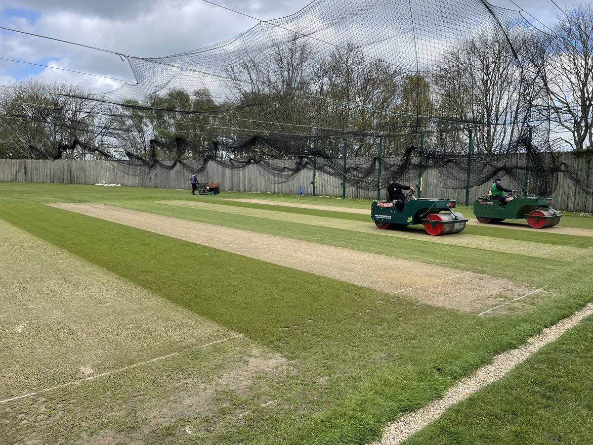 After weeks of feeling like no progress has been made credit to the team for coming in each day and battling conditions and still striving to produce the best we can and the last few days we’ve seen some great results on the net block @hantscricket @southernvipers_ @auto_roller