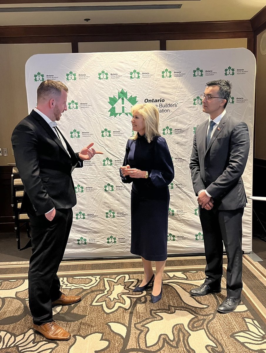 Great to stand with @BonnieCrombie and share our vision for the future of housing with @OntarioHBA today. We’re committed to bringing more housing and better options to everyone in Ontario. We’ll empower builders to do what they do best. @OntLiberal is ready to build. #onpoli