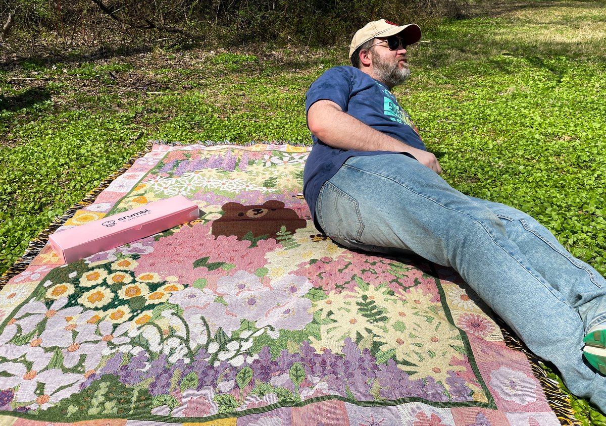 Perfect cookie picnic weather! 🐻💐 Tapestry blanket presales end April 25th!