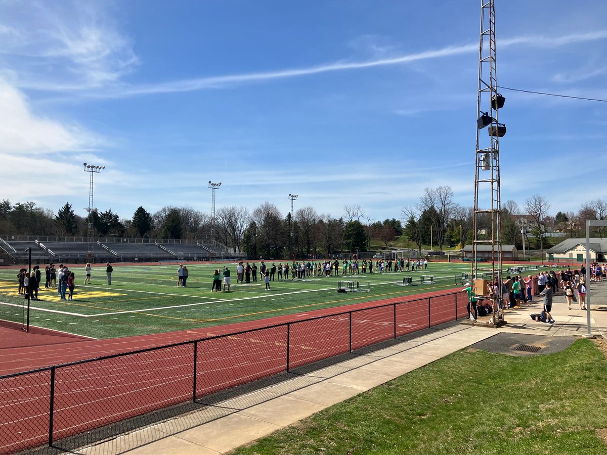 A lot to celebrate on this warm, sunny and dry day. Congratulations to the mentors being celebrated by the senior members of the Hornet Track and Field teams