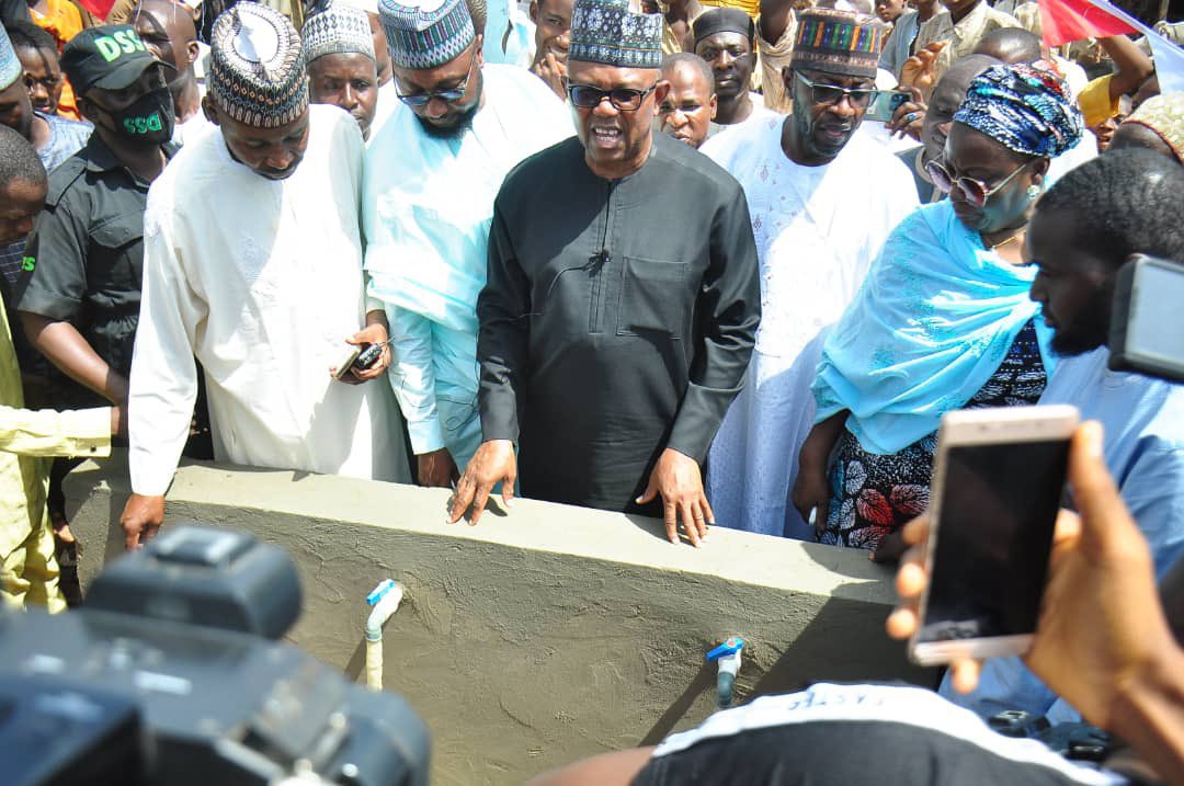 OmegaXDreams's tweet image. #ThankYouPeterObi for providing water for this community.