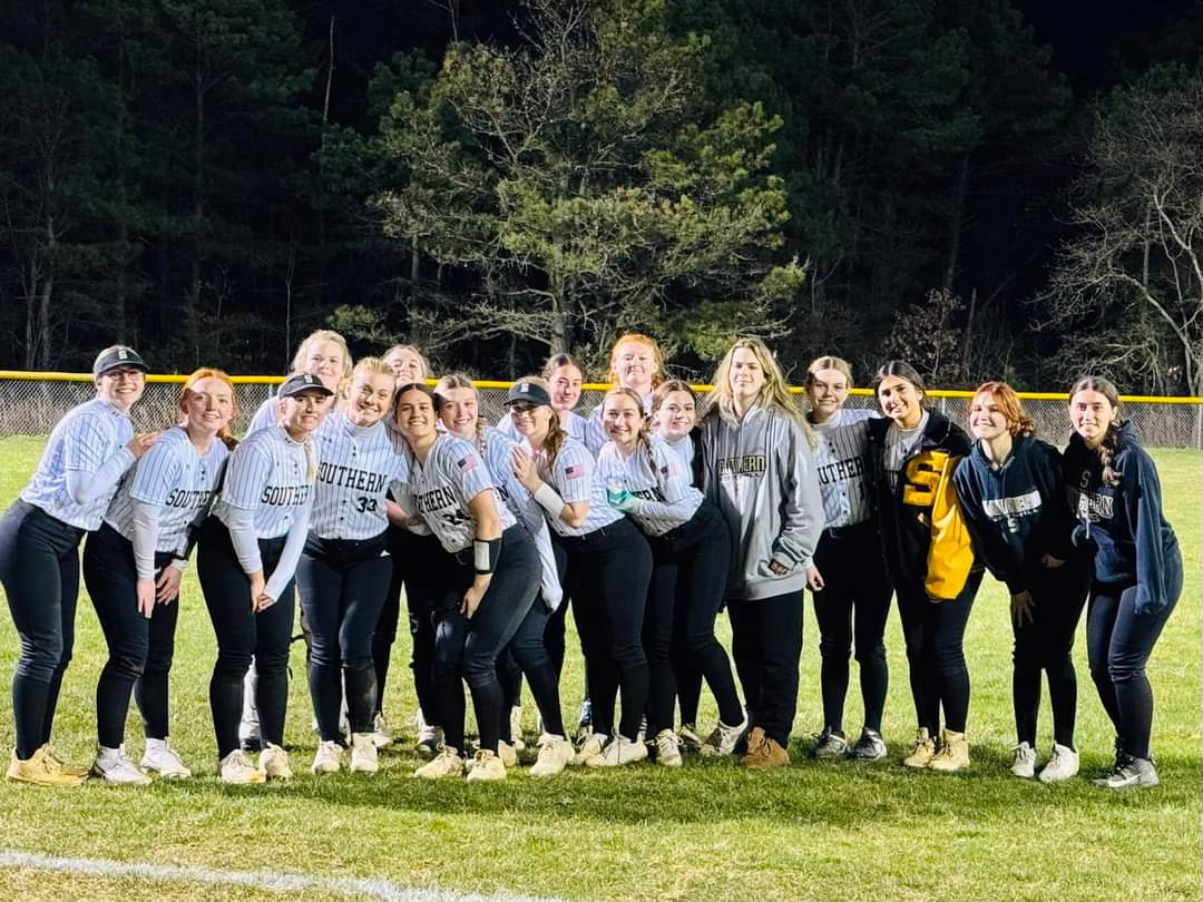 THIS TEAM RIGHT HERE!!!! 💥💥 21-4 vs Brick Memorial - 10 hits, 12 RBI's💪 big energy this season! Happy to have contributed with 4 RBI's, a triple and a double! Let's roll Rams!!! #rollrams 💛🖤🐏 @ShoreConfSB @SouthernSB2023 @MaxPreps @DonohueJr