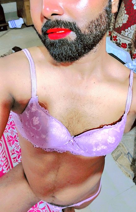 Do i look like perfect sissy femboy https://t.co/UUVFEpQnKI