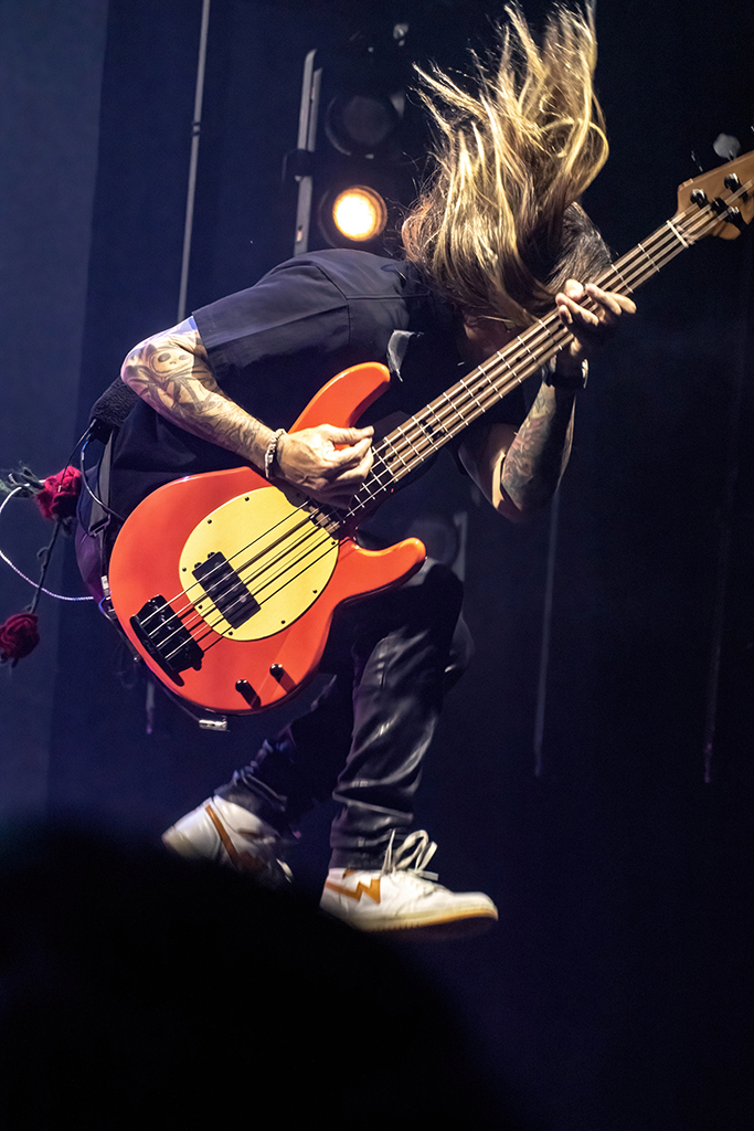 amymckeonphoto's tweet photo. Pete Wentz (@petewentz/@falloutboy) - 2ourdust - Minneapolis, MN (04.06.24) #smfs #2ourdust #falloutboy #2ourdustMN https://t.co/uC93qWgiD3
