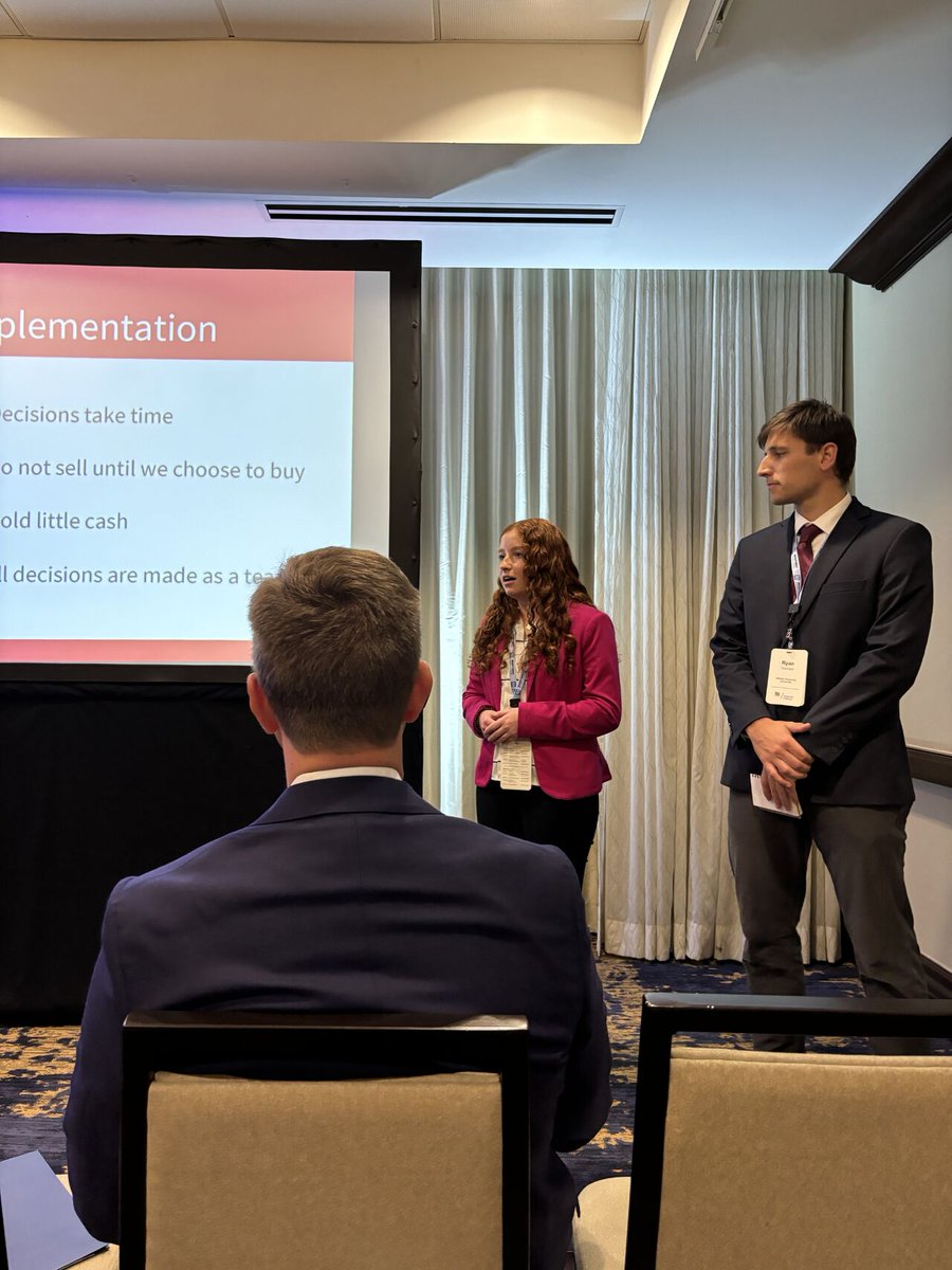 📷 Courtesy of the Dept, of Finance GFCB students presenting at the TVA Investment Fund Challenge Conference in Nashville, TN! Big thanks to Dr. Indudeep Chhachhi for leading and mentoring the team! #TVAInvestmentFundChallenge #Finance #WKU