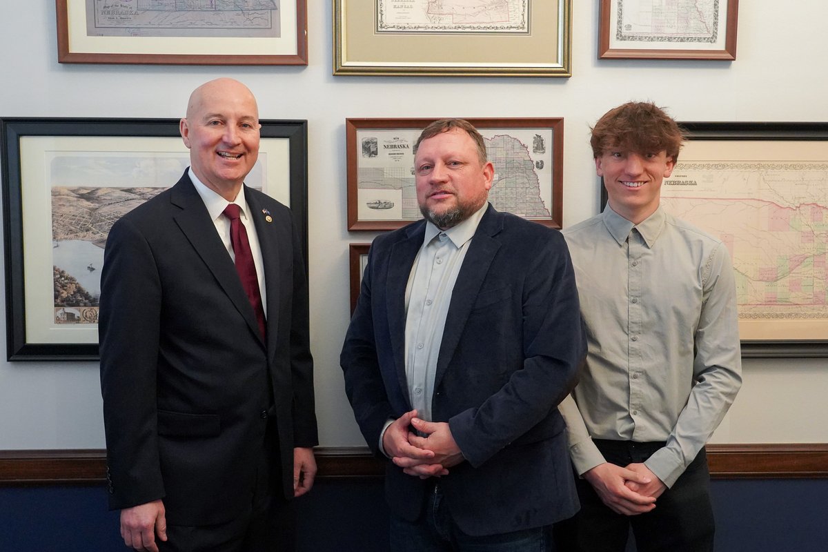 Great to welcome Nebraskans to Washington! Met with @awwaneb to discuss PFAS and water affordability for our state.