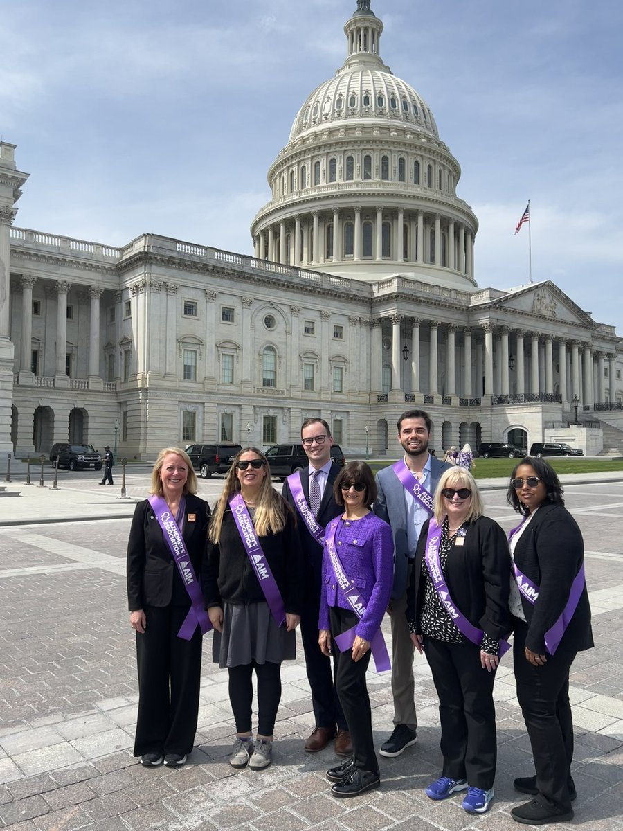 Fantastic day on Capitol Hill in the fight to #ENDALZ! This group of awesome <a href="/AlzILAdvocacy/">ALZ Illinois Advocacy</a> volunteers had 6 productive meetings with members of the IL delegation! #alzforum