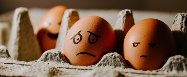 Unsere 71. Ausgabe ist online! "Politische Gefühle"
Rechte Politik und Affekte sind das Paar der Stunde. Dabei sind Gefühle umkämpfte und wichtige Motoren von Solidaritäts- und Emanzipationsbewegungen.
 👉kritisch-lesen.de/ausgabe/politi…