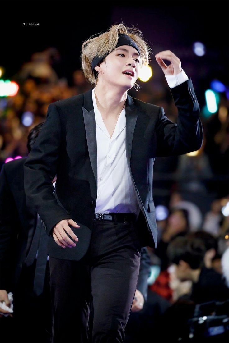 thvishie's tweet photo. 2017 MAMA https://t.co/B9fjmKsslC