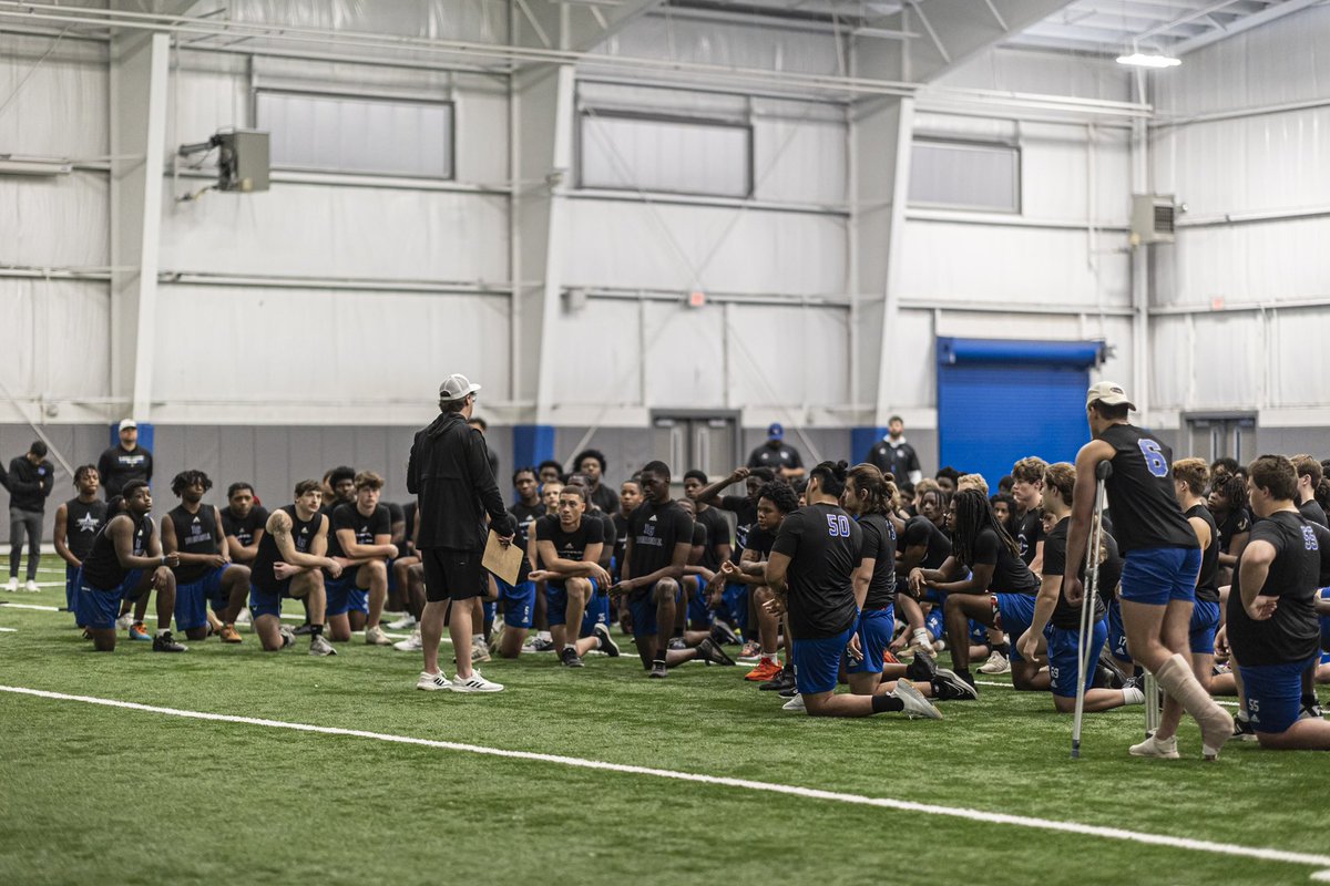 MattNapier9's tweet photo. Day 1

“True Success isn't found in taking the path of least resistance.  It’s achieved by choosing the Hard path, nothing worthwhile was ever achieved without tremendous strain and self disciplined commitment!”

Hard | #cuLture

Matthew 7:13-14 https://t.co/IPYGB0oUoO