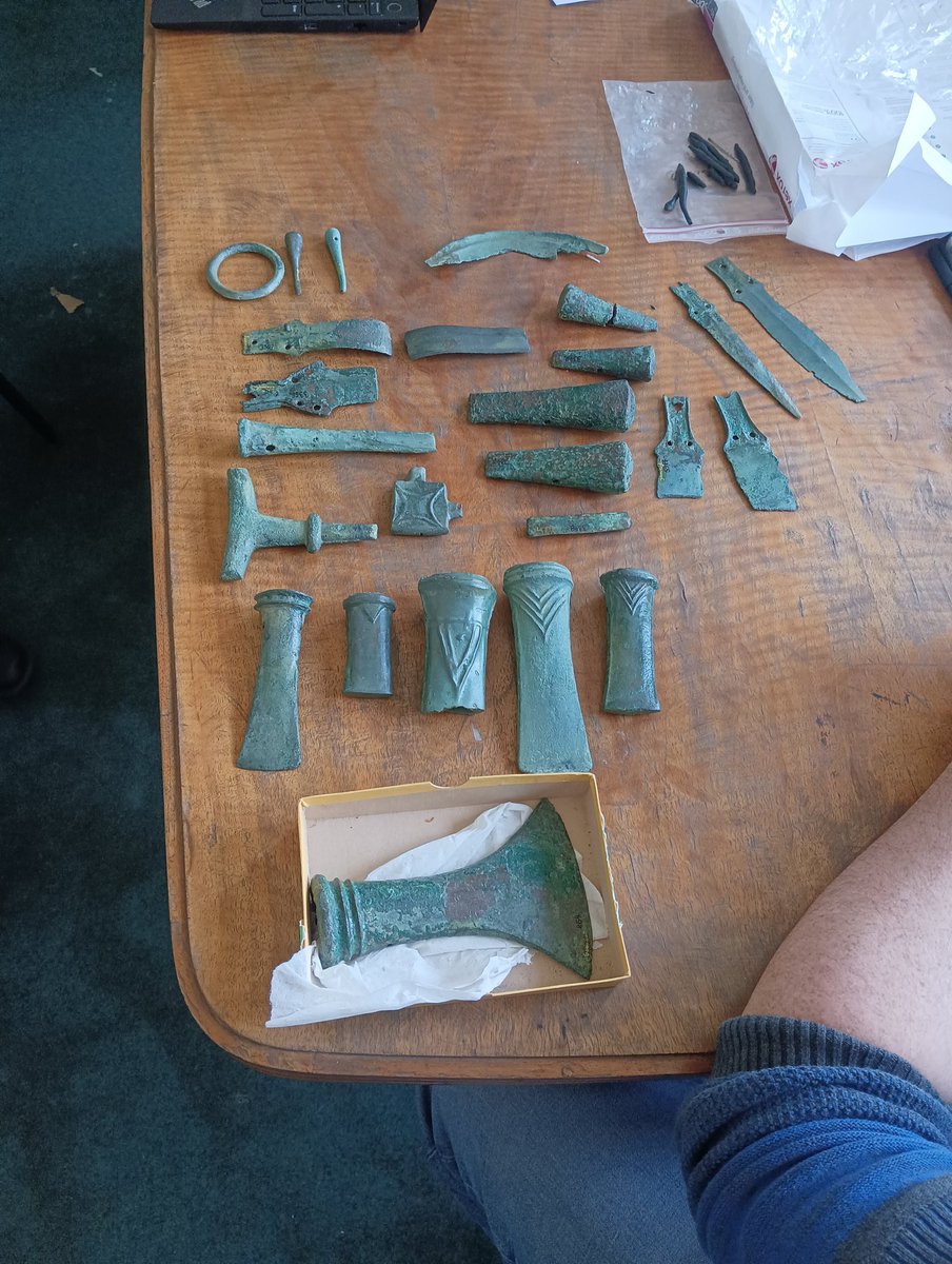 Mario Gavranovic (@realmgavranovic) on Twitter photo On the road again...sampling Bronze Age finds for our new <a href="/FWF_at/">FWF</a> project "Tracking the routes" at <a href="/oeai_oeaw/">Österreichisches Archäologisches Institut</a> .
Many thanks to musuems and colleagues in Tuzla and Tolisa, Bosnia. Next stop Vinkovci, Croatia...
Alberta Arena
<a href="/HEAS_Metallurgy/">MehoferMathias</a> On the road again...sampling Bronze Age finds for our new <a href="/FWF_at/">FWF</a> project "Tracking the routes" at <a href="/oeai_oeaw/">Österreichisches Archäologisches Institut</a> .
Many thanks to musuems and colleagues in Tuzla and Tolisa, Bosnia. Next stop Vinkovci, Croatia...
Alberta Arena
<a href="/HEAS_Metallurgy/">MehoferMathias</a>