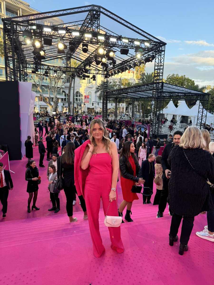 En direct de @CANNESERIES