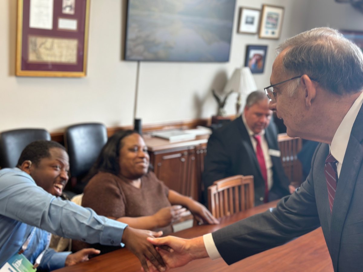 I was pleased to hear from @gcddar members who stopped by my office to discuss the priorities of disabled Arkansans. I applaud the council for its work to make Arkansas more accessible and inclusive for everyone. #ARinDC