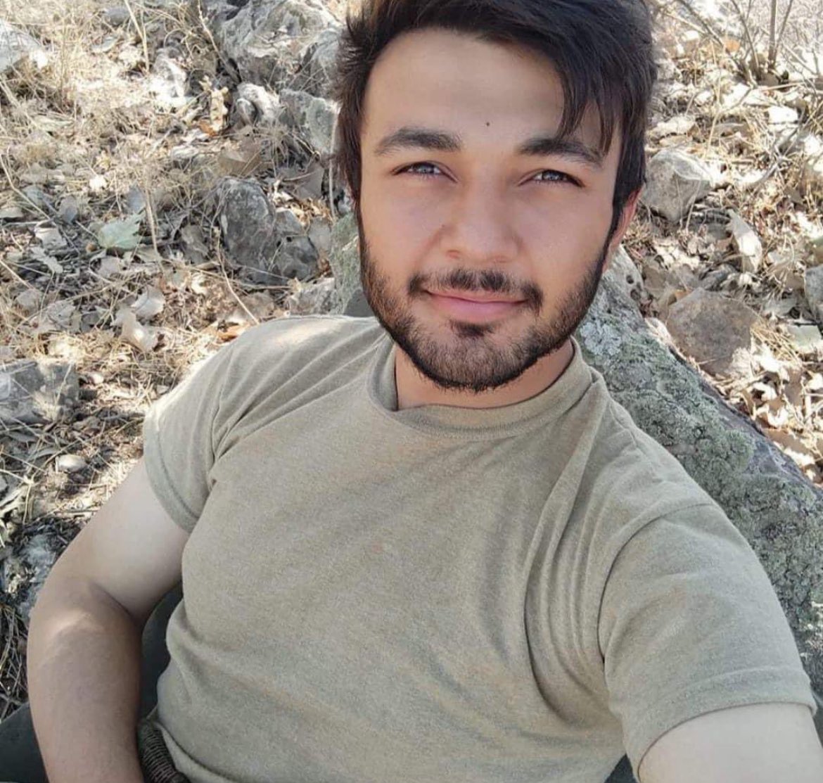 “ŞEHİDİN VAR TÜRKİYE”
Pençe-Kilit operasyonu bölgesinde, teröristlerce yapılan taciz atışı sonucu Askerimiz Uzman Çavuş Hikmet Aslan Şehit oldu.
Türk milletinin başı sağ olsun.