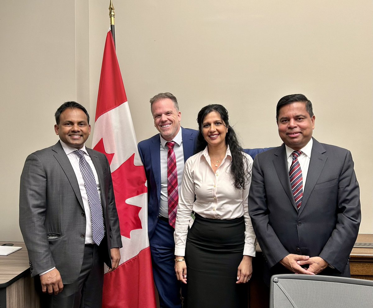 Thank you @markhollandlib & @gary_srp for meeting with me & @RitaSuri27 to hear about KFoC’s National #CKD Framework to improve #kidneyhealth #access   #awareness and #research in  #Canada @kidneycanada @SchulichMedDent @McGill_DOM @CIHR_IRSC