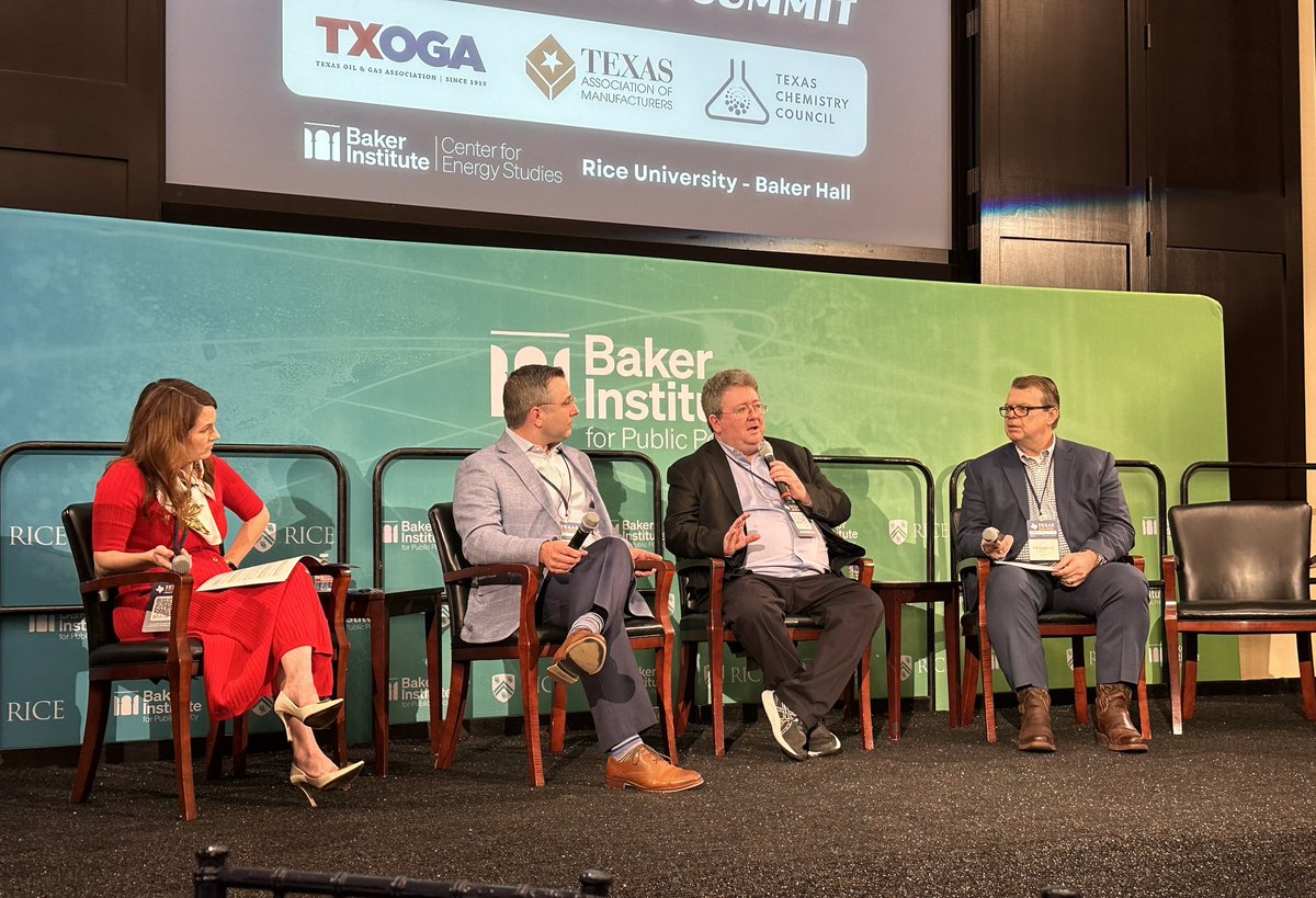 .@katiecolemack moderates the last panel featuring Jon Shore of @Cheniere, Jim Stanway of @SamsungUS, & Christopher Dorow of @BASF focused on providing perspectives of the @ERCOT_ISO market from an industrial consumer viewpoint. #txlege #txenergy