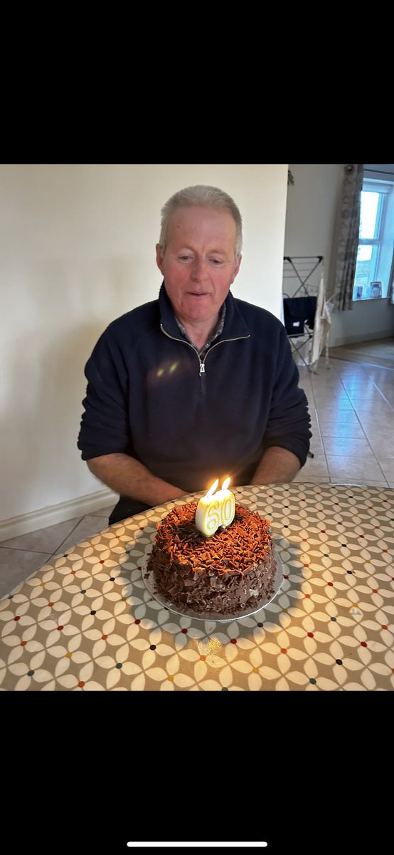bridgarry2's tweet photo. Happy birthday @JimGarry5 Only 60 years young 🎉 https://t.co/AWVyh31R1p