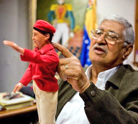 Monagasalexa's tweet image. Se hicieron millones 💔

#AvanzaPuebloUnido #oriele
#FactorM #prelimi #JorgeGlas
💔 #Hugo #TareckElAissami