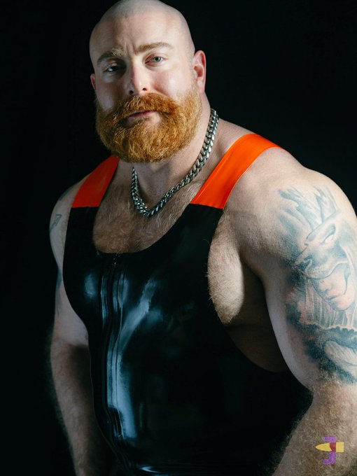 Watch vikingmusclebear's leaked NSFW photo on TwXstars
