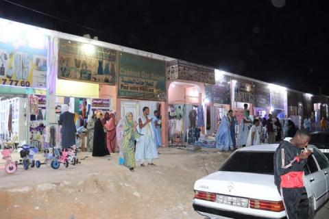 تشهد أسواق بيع الملابس في العاصمة نواكشوط حركية لا تعرف التوقف منذ أيام تحضيرا لعيد الفطر المبارك.