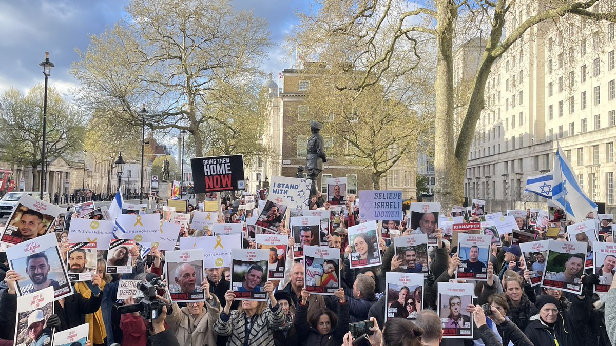 Thank you to everyone who turned out for today’s #VigilForTheHostages. Thank you especially to the hostage families who traveled far and spoke movingly about the plight of their loved ones. We stand with them. Always. #BringThemHome🎗️