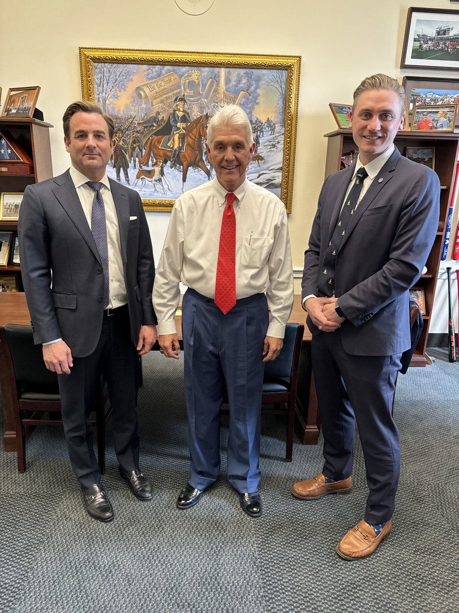 Today I met with leaders from the Sigma Chi fraternity in my D.C. office. I am proud to represent my fraternity as a Significant Sig and look forward to our continued service together.