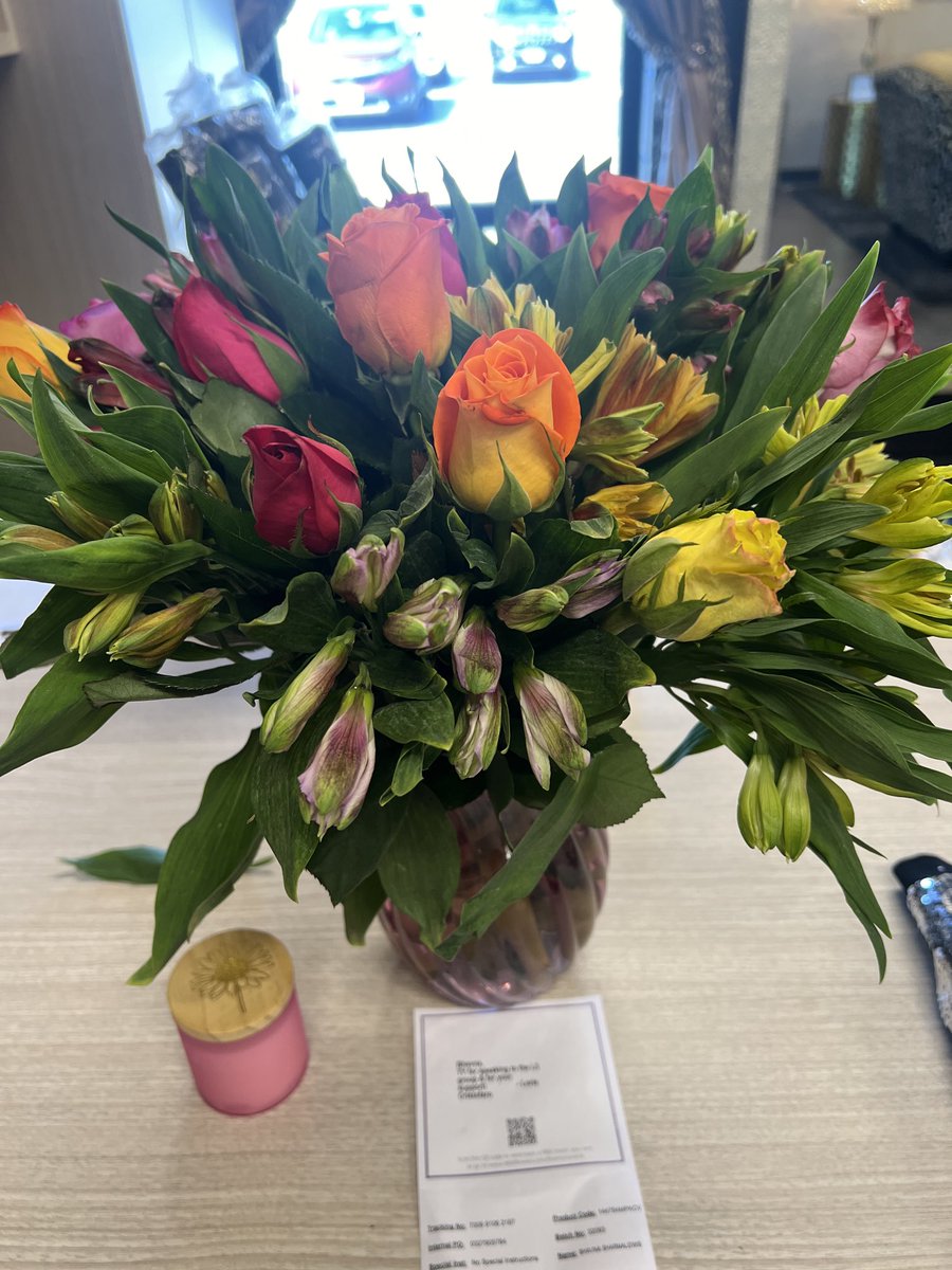 Thank you ⁦@loriecristofaro⁩ and the amazing L3 Group for the thoughtful & beautiful🌸! It was MY pleasure & honor to work with ALL of you #SparkleOn🩵💎