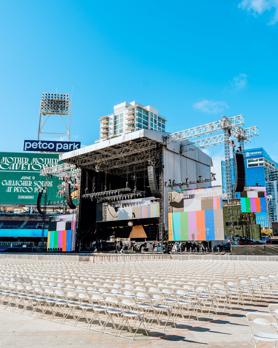 g2_structures's tweet image. 03.02.2024 | Chris Stapleton | PetCo Park, San Diego, CA
.
.
.
#liveevents #wemakeevents #lifeontheroad #engineers #production #stage #g2structures #staging #eventstaging #roofstructure #concert #tour #stadiumshow #stagingcompany