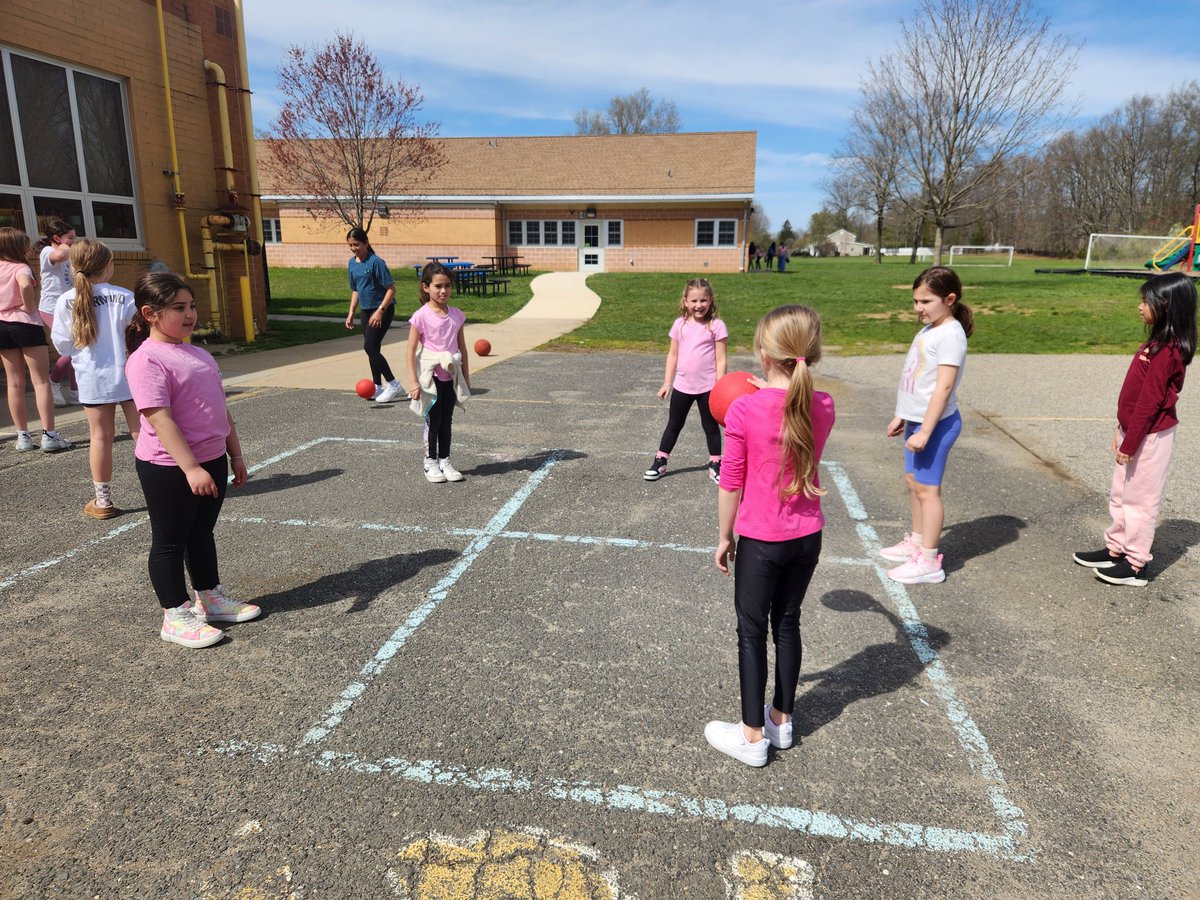Lisa Roche (@lisarochelds) on Twitter photo Our class was so excited to share the first win <a href="/apexleaderco/">Apex Leadership Company</a> today! Extra recess with the Apex crew was AWESOME!
<a href="/DonovanSchool/">Laura Donovan School</a> @LDSPrincipal <a href="/pto_laura/">Laura Donovan PTO</a> <a href="/Supervisor_LDS/">MonicaHittinger</a> Our class was so excited to share the first win <a href="/apexleaderco/">Apex Leadership Company</a> today! Extra recess with the Apex crew was AWESOME!
<a href="/DonovanSchool/">Laura Donovan School</a> @LDSPrincipal <a href="/pto_laura/">Laura Donovan PTO</a> <a href="/Supervisor_LDS/">MonicaHittinger</a>