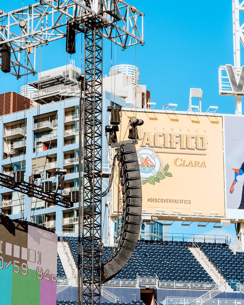 g2_structures's tweet image. 03.02.2024 | Chris Stapleton | PetCo Park, San Diego, CA
.
.
.
#liveevents #wemakeevents #lifeontheroad #engineers #production #stage #g2structures #staging #eventstaging #roofstructure #concert #tour #stadiumshow #stagingcompany