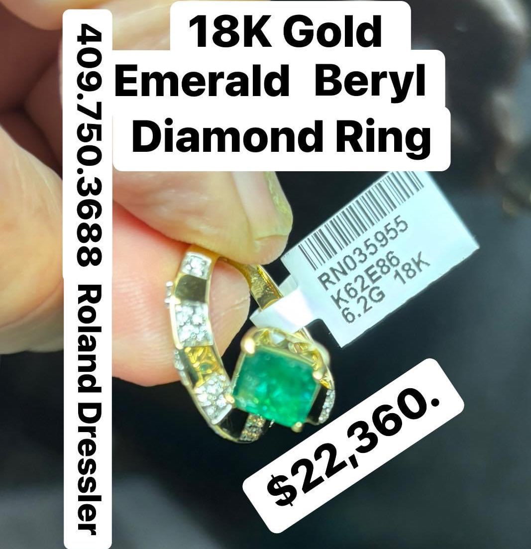 18K Gold , Emerald Beryl Diamond Ring $22,360.
409.750.3688 Roland Dressler #MothersDay #MothersDayHoliday #MothersDayGift 
#Emerald #Gold #Diamonds #RolandDressler #EstateSaleServices #EstateSaleJewelryAppraiser #AntiquesTexasCity #ExploreTexasCity #ShopTexasCity #EstateJewelry