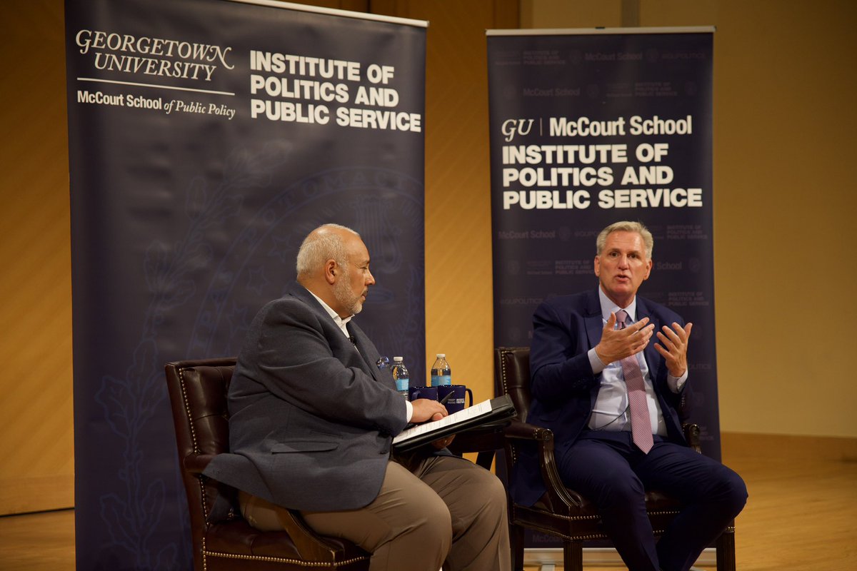 Thank you @SpeakerMcCarthy for joining us on the Hilltop and talking about bipartisanship, foreign policy and democratic institutions, and for engaging our students in lively conversation. #McCarthyAtGU
