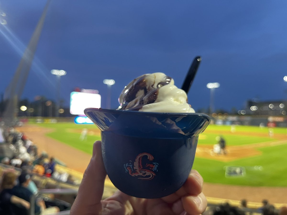 Flavor number 4 in my #24flavors2024 helmet sundae challenge: plain old vanilla