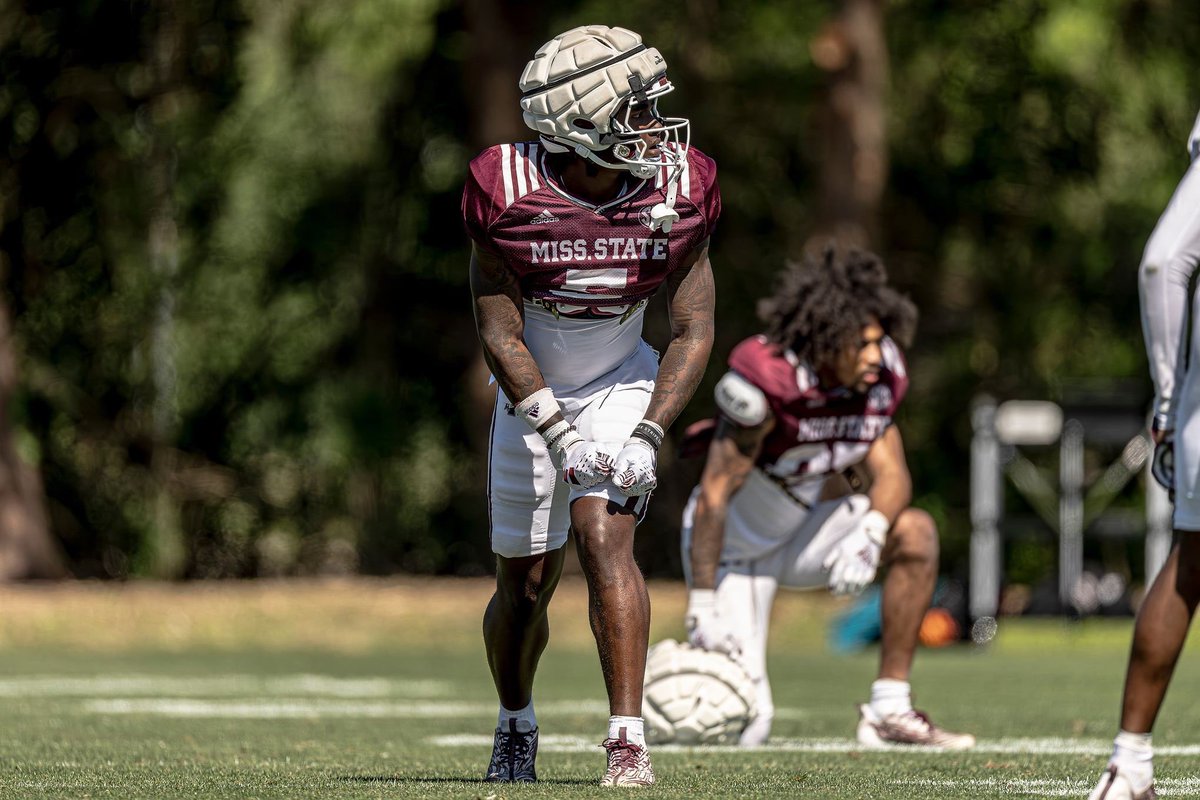 BraylonBurnside's tweet photo. Spring Ball 🤎@HailStateFB @Coach_Leb #DIMETIME https://t.co/bnQuwYTeEG