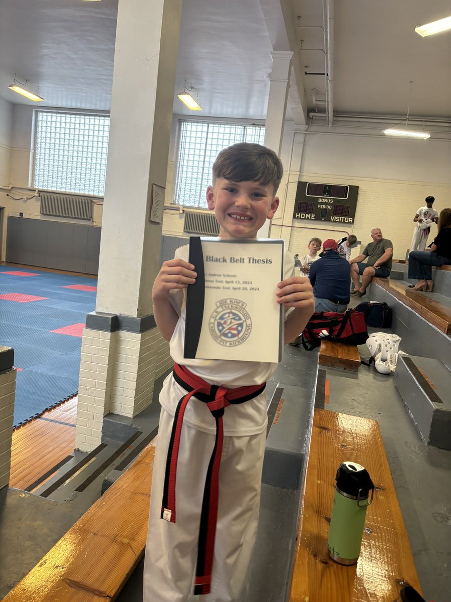 ShannonScheetz's tweet image. 🇰🇷🥋Black Belt Thesis turned in!! ✔️10 pages typed, 12 font, double spaced with some pictures. Sooooo thankful his ELA teacher let him use this as part of his weekly writing assignments. #andrewmichaelscheetz #blackbeltcandidate