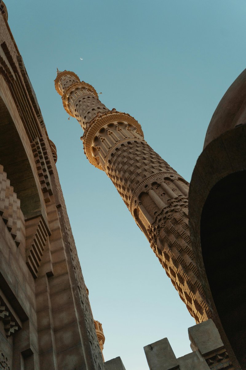 sharid000's tweet photo. قد عاد عيدُ المسلمينَ فكبِّروا
فالله من كلِ الوجود الأكبرُ".❤️ https://t.co/NEe0DIV1Oh