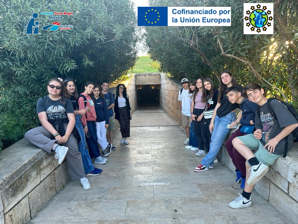 SantoAngelPal's tweet image. Salónica, preciosa! ¡y con tanta historia! Hoy hemos recorrido la ciudad y hemos visitado el Museo Arqueológico de las Tumbas Reales de Vergina #erasmus #erasmusplusproject #ErasmusPlus #Grecia #santoangelpalencia #yosoysantoangel #SomosTuCole #micolemola @FundEducere @escacyl