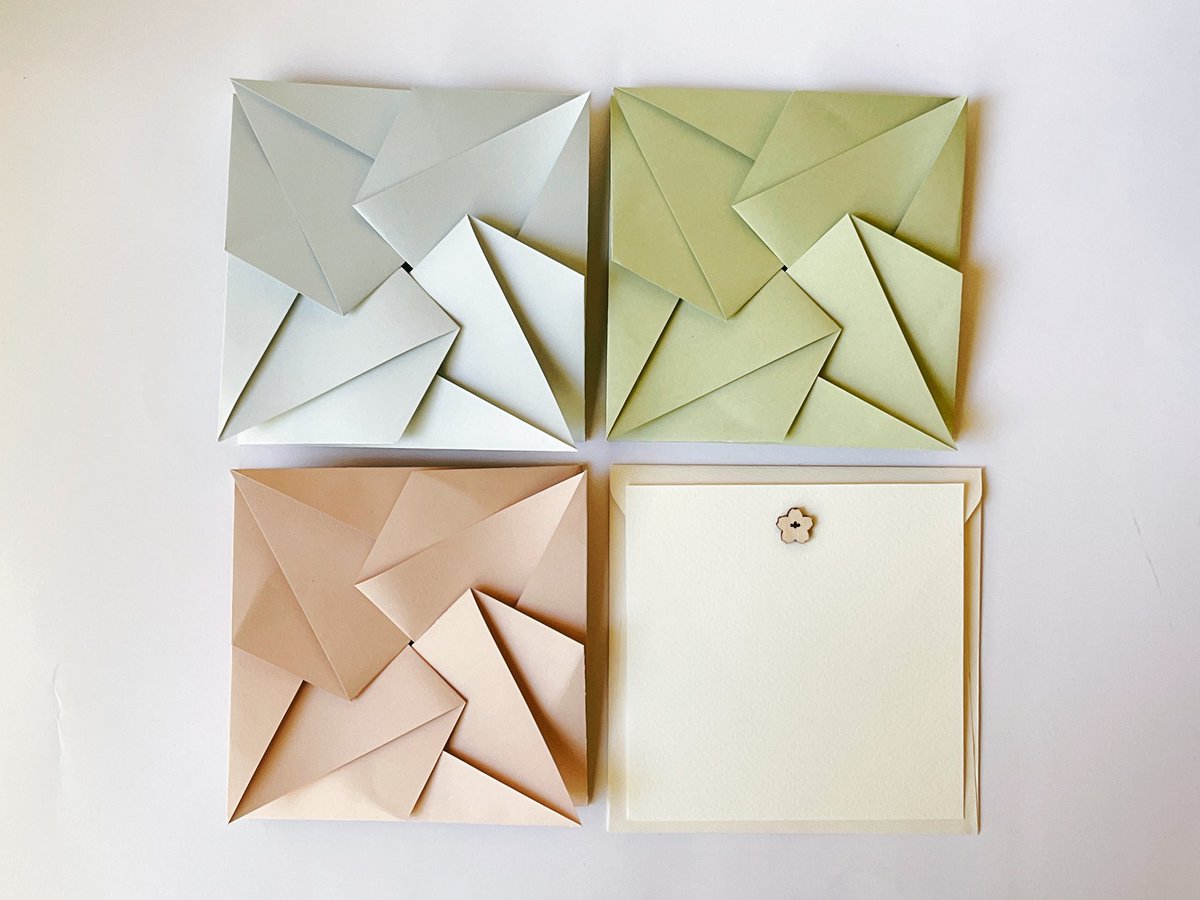 This luxury note card set is now available in my Etsy shop. It’s perfect for sending a personal note to that special someone. The sleeves and envelopes are roomy enough if you want to include a small flat gift.

#stationery
#weddinginspiration
#weddinginvitation
#origami