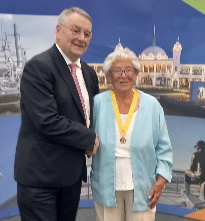 I am saddened to hear of the passing of former Cllr and Hon Alderwoman Muriel Green BEM. Muriel believed in doing her best for local people and working hard - and the residents of Weetslade kept reelecting her. A lesson to all politicians. RIP Muriel.