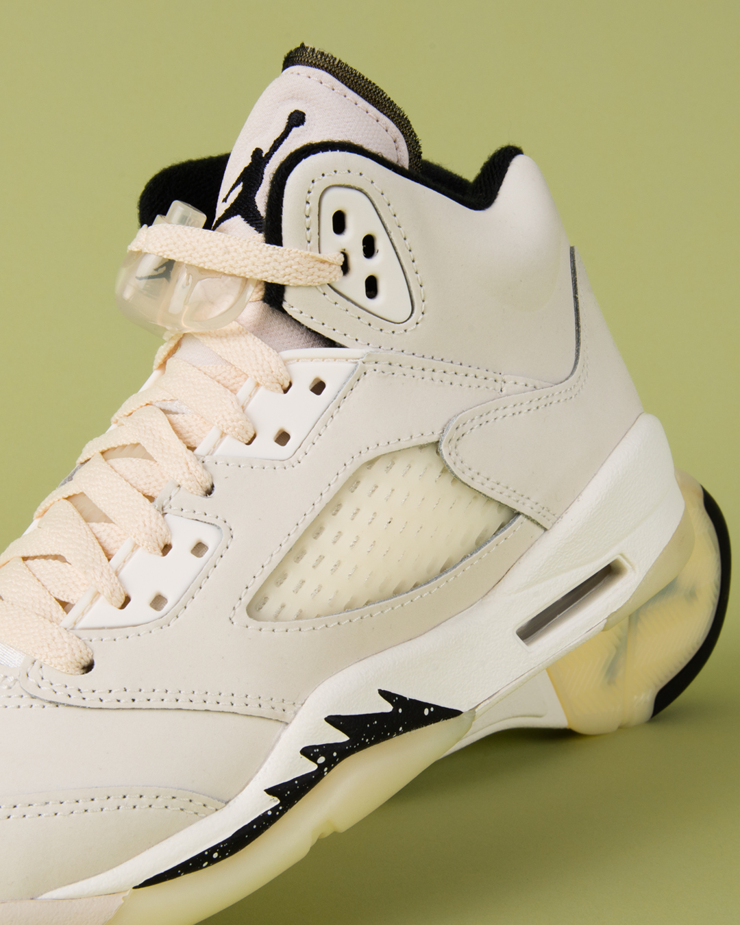 Kids Foot Locker on X Sail into Spring in the Jordan Retro 5 SE Sail Dropping in grade school sizing this Saturday Reserve your pair in the Kids Foot Locker app