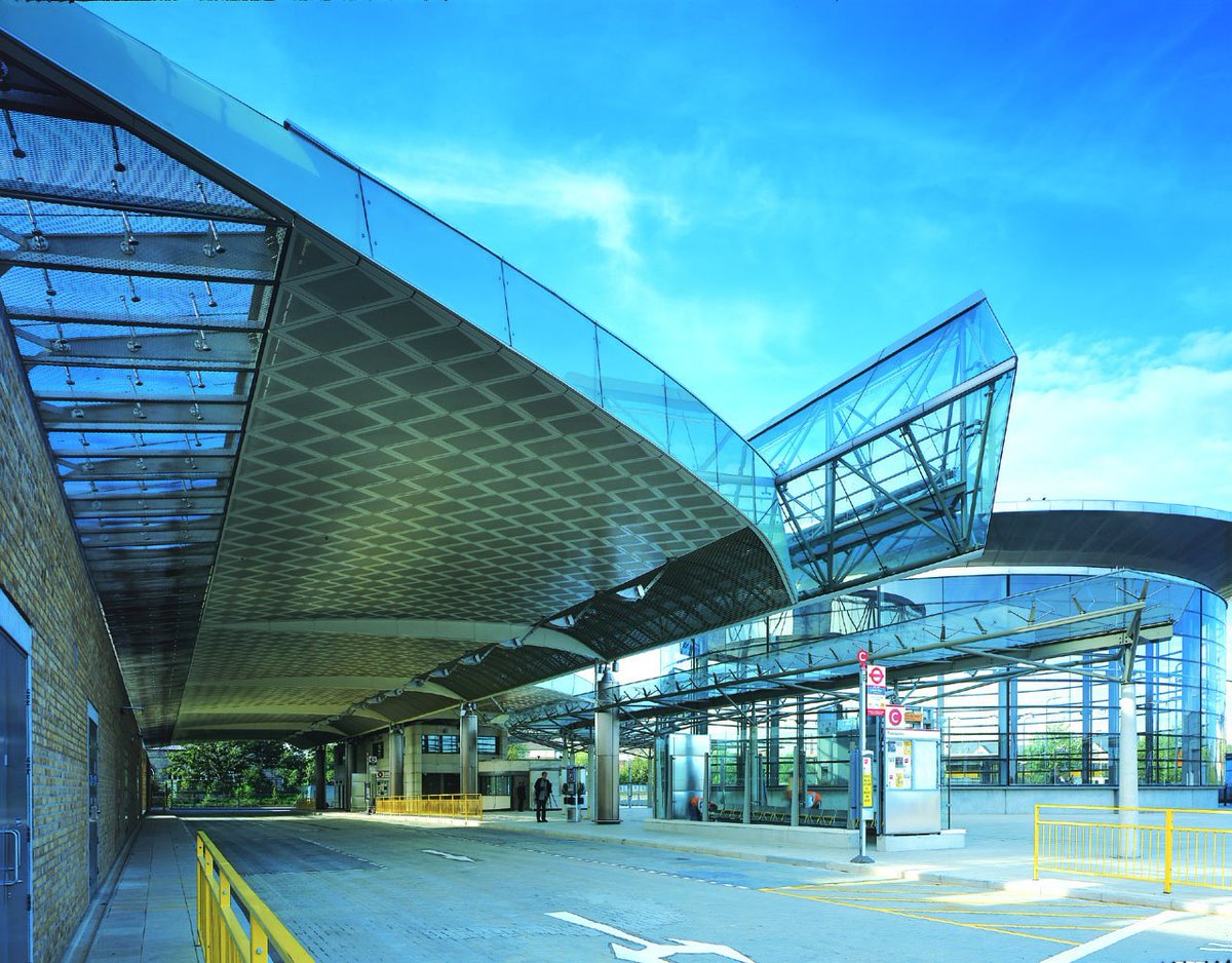 Canada Water bus station certainly needed a deep clean and work at ground level to make boarding buses a more pleasant experience, but I am slightly twitchy what 'refurbishing the canopy' might have done to Eva Jiricna's design.
Should I be worried, @SE16 folk?