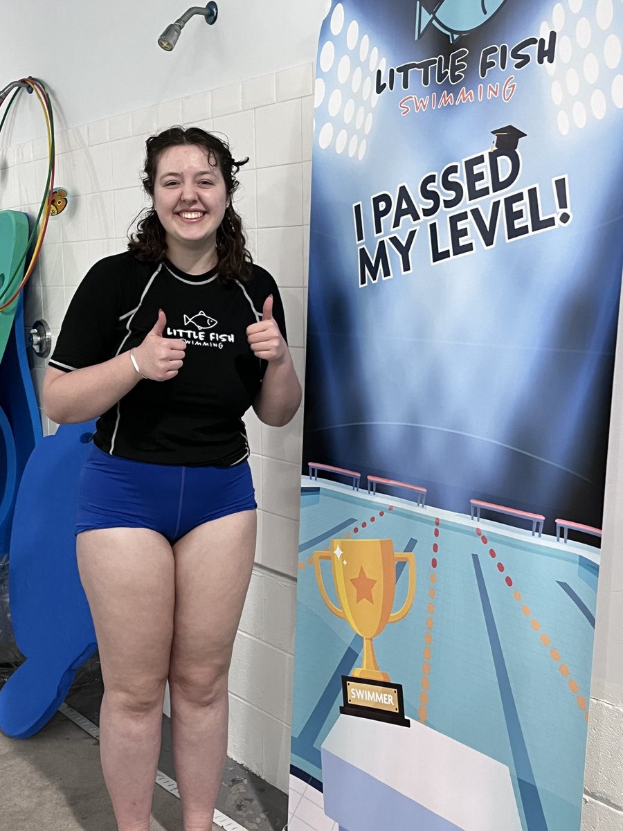 Look who passed their level!! 😂 Kidding, but our staff have been enjoying showing you examples of what your pose can be for your level up celebration! 🏊🏽‍♀️🧡

#littlefish #swimming #learnoswim #fxbg #bestoftheburg #fredericksburgva #staffordva
