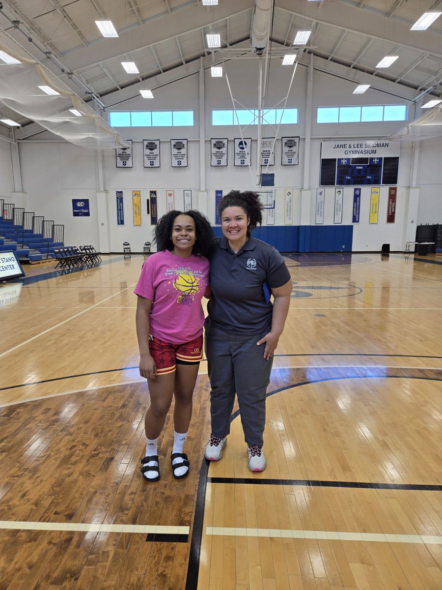 I had a great time at everything related to @PassThaBall and @WhosNXTaa All American Game. All the great activities, 2K tournament, watch party, the panels, the meet & greets and the photo shoot. Thank you Marissa, THANK YOU so much!