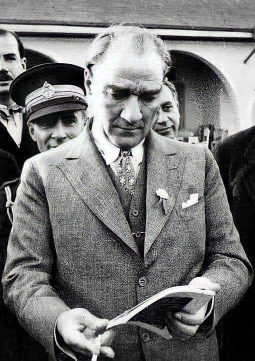 Toplumsal... GELİŞMENİN'de ÇÜRÜMENİN'de TEMELİNDE... ........................ YÖNETİCİLERİN TAVIRLARI YATAR‼️ 🇹🇷🇹🇷🇹🇷🇹🇷🇹🇷🇹🇷🇹🇷🇹🇷 Mustafa Kemal ATATÜRK 🇹🇷🇹🇷🇹🇷🇹🇷🇹🇷🇹🇷🇹🇷🇹🇷