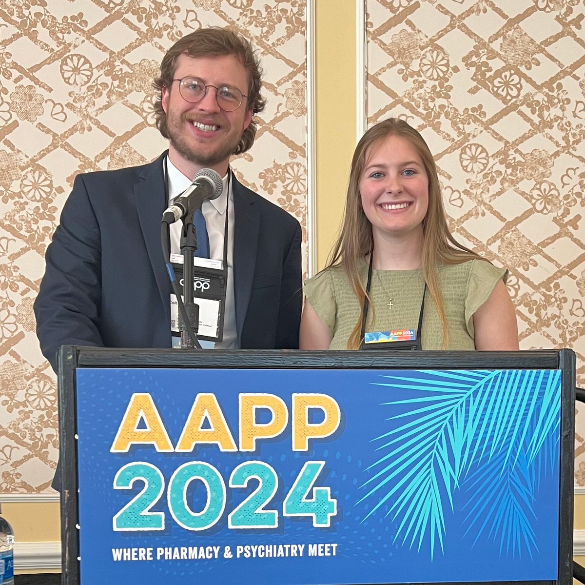 ETSUpharmacy's tweet photo. P2s Colton Jones and Abby Shields presented at the American Association of Psychiatric Pharmacists (AAPP) meeting in Orlando.
In addition, Dr. Aaron Salwan (former fellow at Gatton), presented as well.💡
#GattonRxInnovation #GoBeyondTheClassroom https://t.co/n58D3ZAJcQ