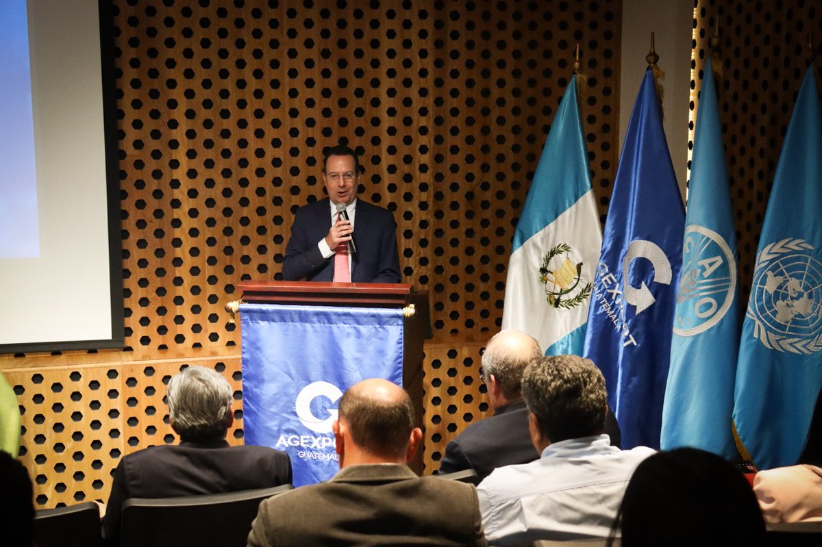 Inicia el Conversatorio 'Perspectivas globales y regionales para el sector privado agropecuario en 2024' por el Economista en Jefe de @FAO, @MaximoTorero, en @AGEXPORTGT ✅️